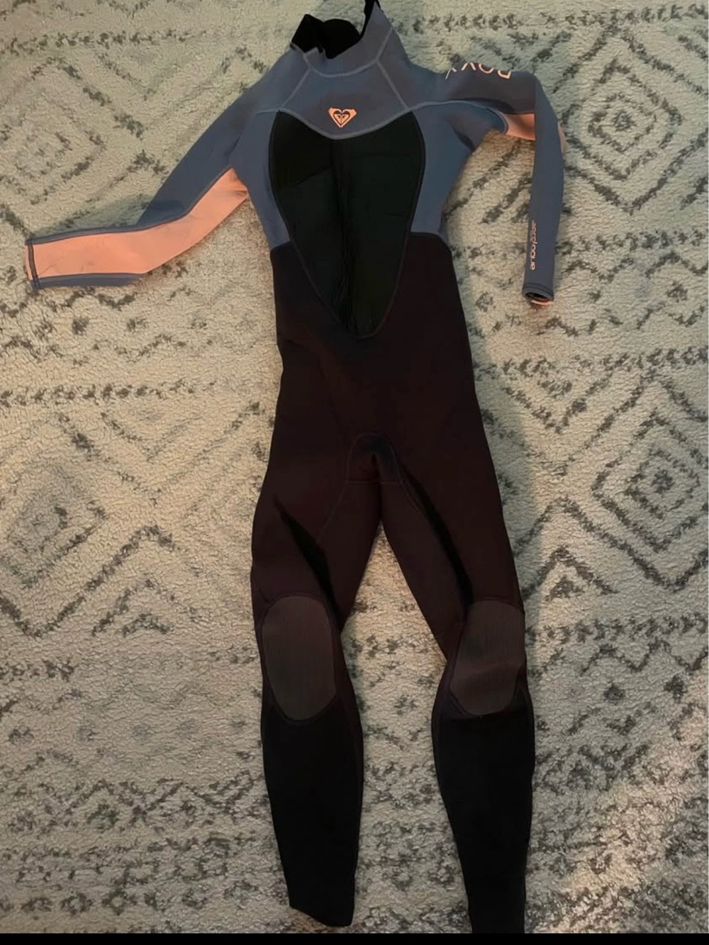 Roxy 3.2mm Wetsuit in Gray, Pink & Black